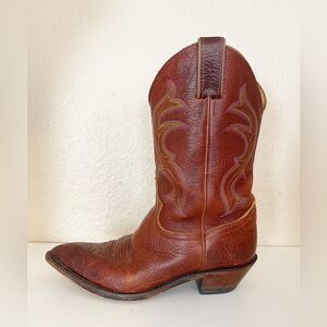 Justin’s Vintage Cowgirl boots Western pointed toe Boots. Rodeo 9.5